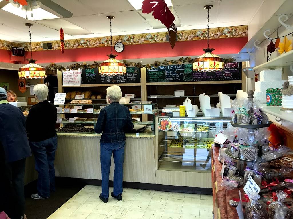 Cumberland Station Bake Shop | bakery | 36 E Northwest Hwy, Des Plaines, IL 60016, USA | 8478277810 OR +1 847-827-7810