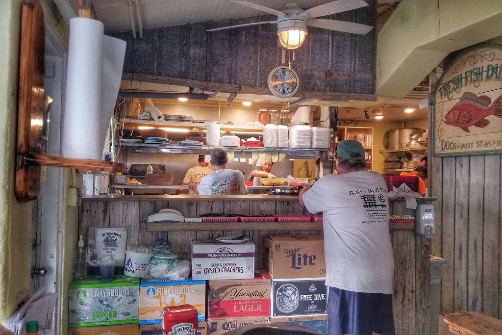 Tide Tables Restaurant and Marina | restaurant | 12507 Cortez Rd W, Bradenton, FL 34210, USA | 9415676206 OR +1 941-567-6206