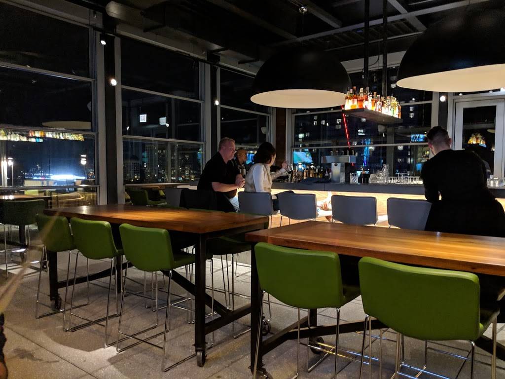 VU Rooftop Bar | restaurant | 133 E Cermak Rd, Chicago, IL 60616, USA | 3125280191 OR +1 312-528-0191