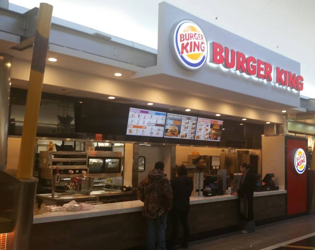 Burger King | restaurant | 6170 Grand Ave, Gurnee, IL 60031, USA | 8472632414 OR +1 847-263-2414