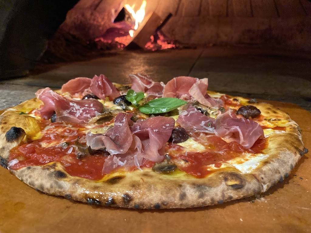 Piu Bella Pizza | night club | 79-16 21st Ave, Queens, NY 11370, USA | 7187216500 OR +1 718-721-6500