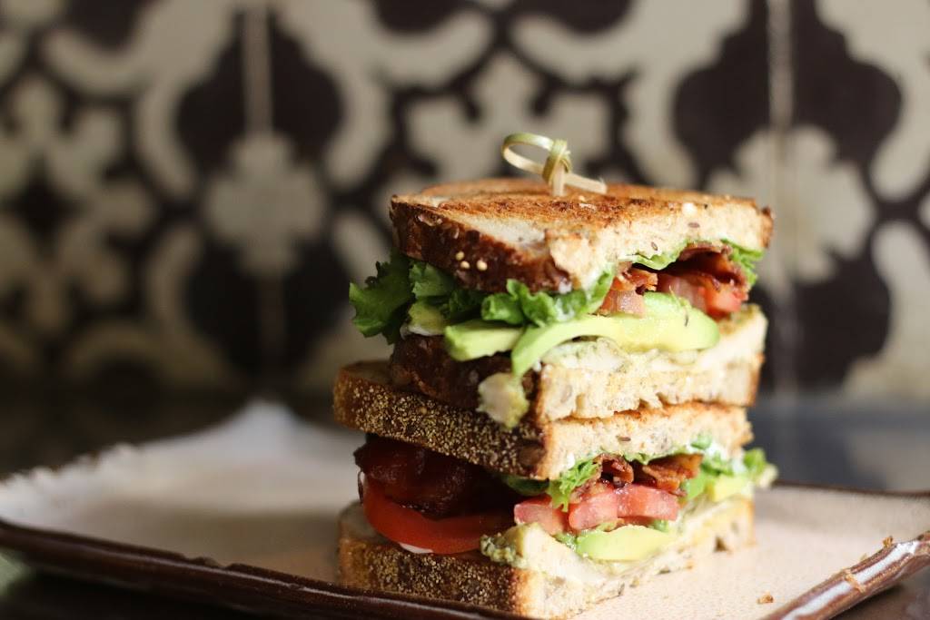 Lulu | night club | 3105 Commodore Plaza, Coconut Grove, FL 33133, USA | 3054475858 OR +1 305-447-5858