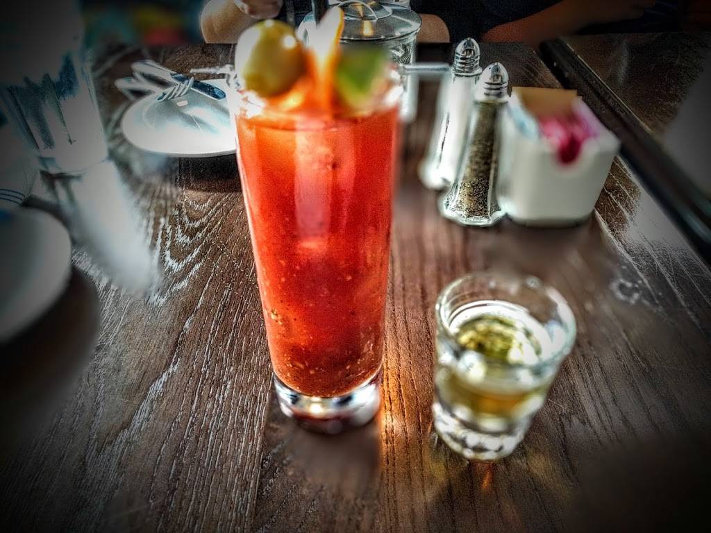 Lyon Hall | restaurant | 3100 Washington Blvd, Arlington, VA 22201, USA | 7037417636 OR +1 703-741-7636