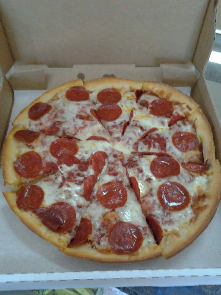 Selentis Pizza | restaurant | 808 Oberlin Ave, Lorain, OH 44052, USA | 4402451125 OR +1 440-245-1125