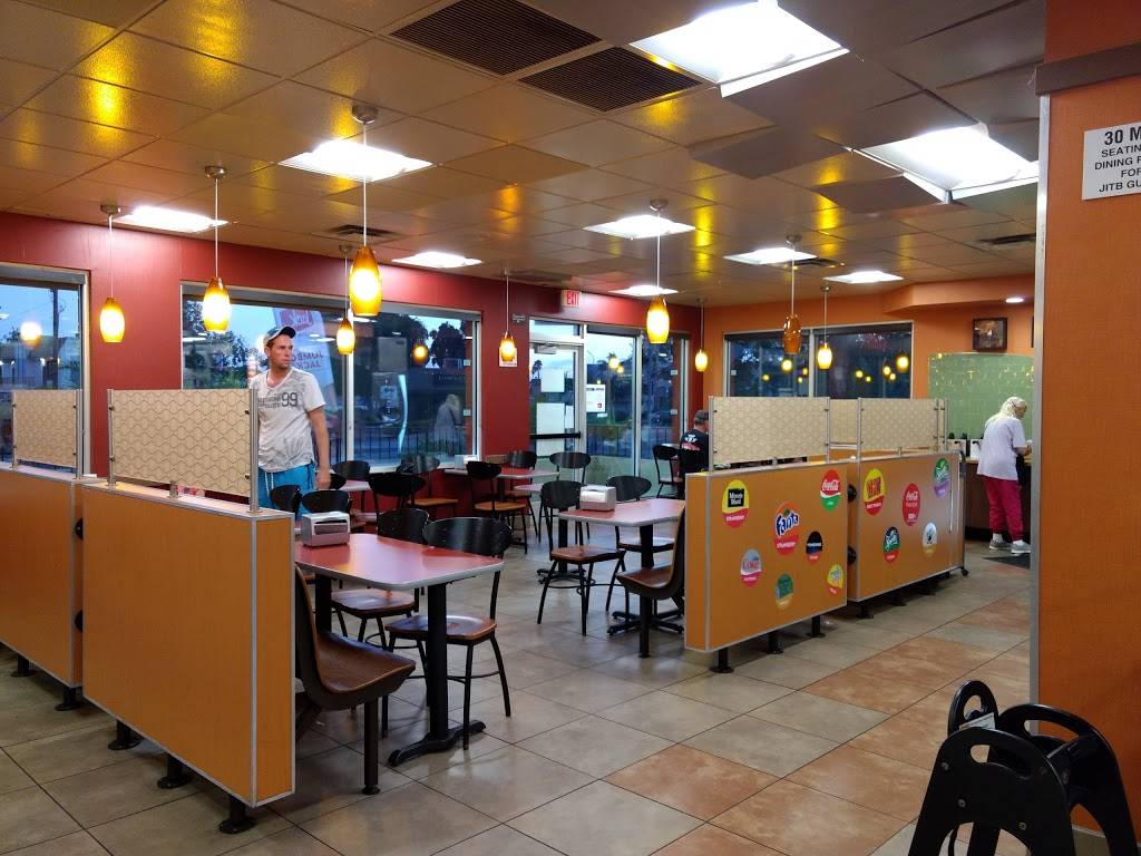 Jack in the Box | restaurant | 3850 Clairemont Mesa Blvd, San Diego, CA 92117, USA | 8582735861 OR +1 858-273-5861