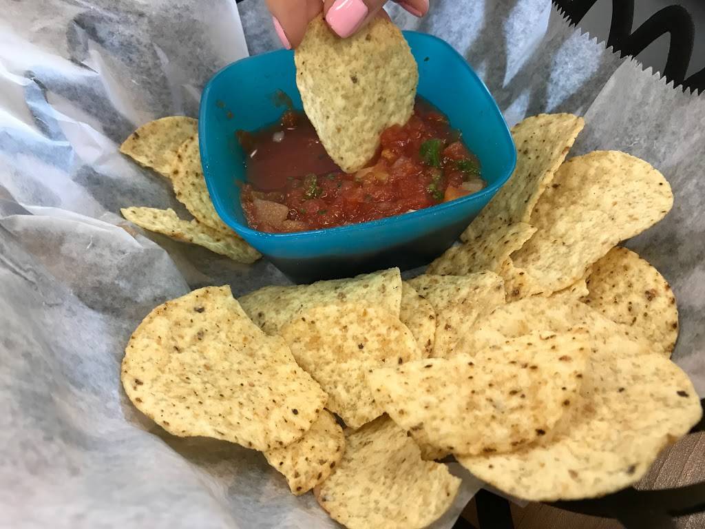 Graves Drug | restaurant | 212 S Summit St, Arkansas City, KS 67005, USA | 6204422300 OR +1 620-442-2300