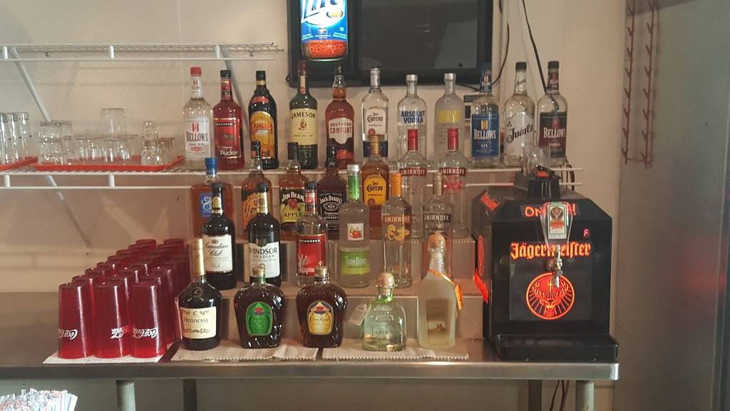 Fadelys Tavern | restaurant | 517 Locust St, Middletown, IN 47356, USA | 7656847020 OR +1 765-684-7020