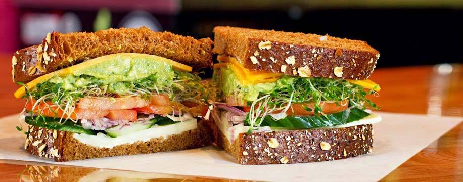 Board & Brew - Pacific Beach | restaurant | 4516 Mission Blvd, San Diego, CA 92109, USA | 8582702739 OR +1 858-270-2739