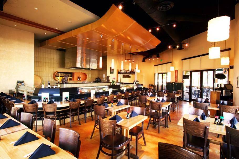 Sushi Kuchi | restaurant | 2408 Northside Dr, San Diego, CA 92108, USA | 6192848036 OR +1 619-284-8036