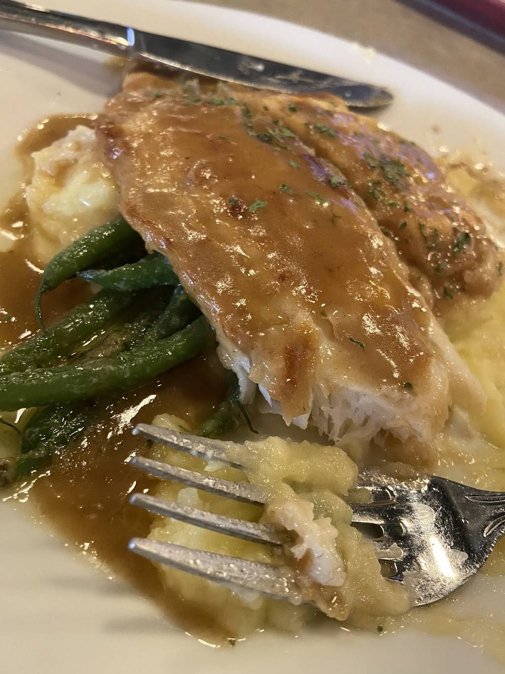 Ville Sainte Bistro | restaurant | 1035 Johnnie Dodds Blvd B7, Mt Pleasant, SC 29464, USA | 8433885778 OR +1 843-388-5778