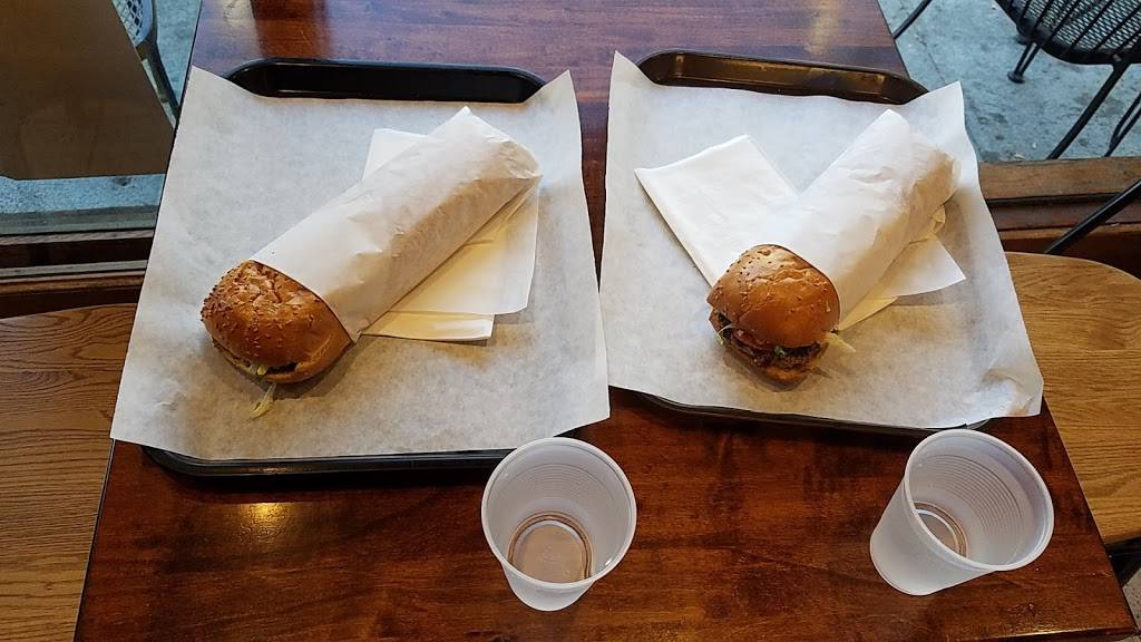 Bongo Burger | restaurant | 2505 Dwight Way, Berkeley, CA 94704, USA | 5105484100 OR +1 510-548-4100