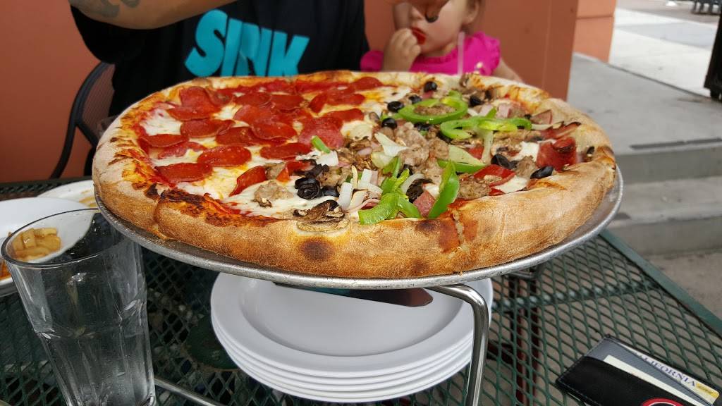 Grande Pizzeria | restaurant | 150 E San Carlos St, San Jose, CA 95112, USA | 4082922840 OR +1 408-292-2840