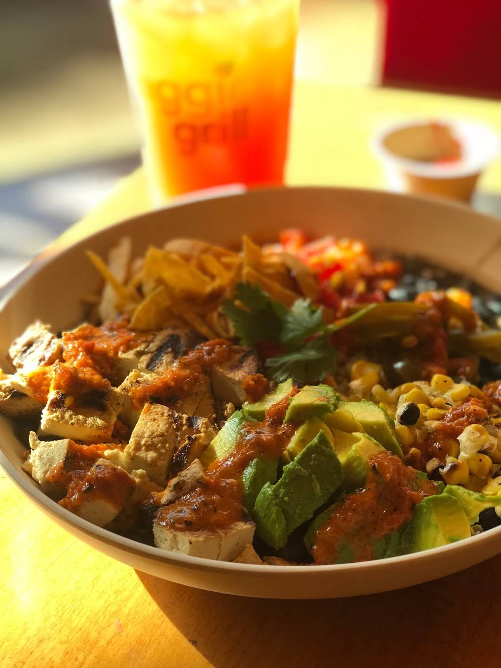 Veggie Grill | restaurant | 8000 Sunset Blvd, Los Angeles, CA 90046, USA | 3238227575 OR +1 323-822-7575