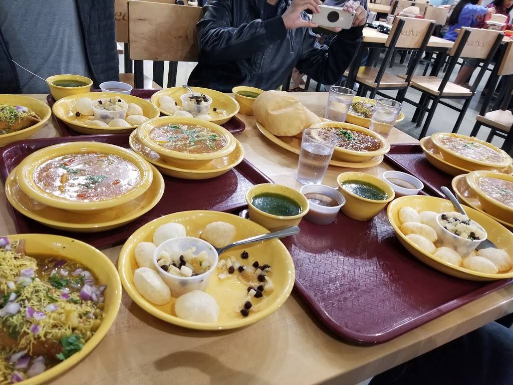 Neehees Indian Vegetarian Street Food | restaurant | 4924 Rochester Rd, Troy, MI 48085, USA | 2482506335 OR +1 248-250-6335