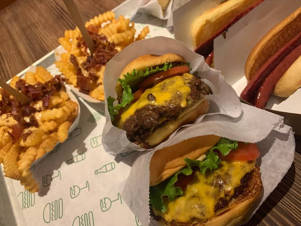 Shake Shack | restaurant | 3790 S Las Vegas Blvd, Las Vegas, NV 89109, USA | 7252226730 OR +1 725-222-6730
