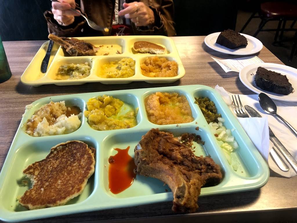 Royal Cafe | restaurant | 600 11th St, Columbus, GA 31901, USA | 7063229149 OR +1 706-322-9149