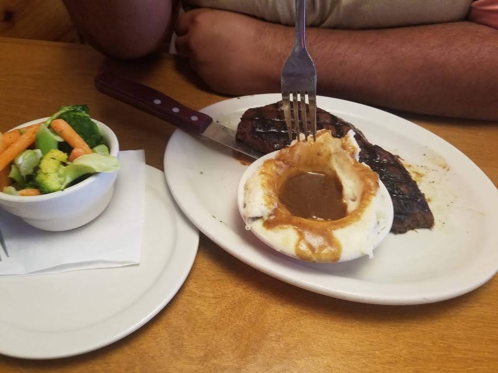 Texas Roadhouse | restaurant | 4578 Tropea Way, Jacksonville, FL 32246, USA | 9046416350 OR +1 904-641-6350