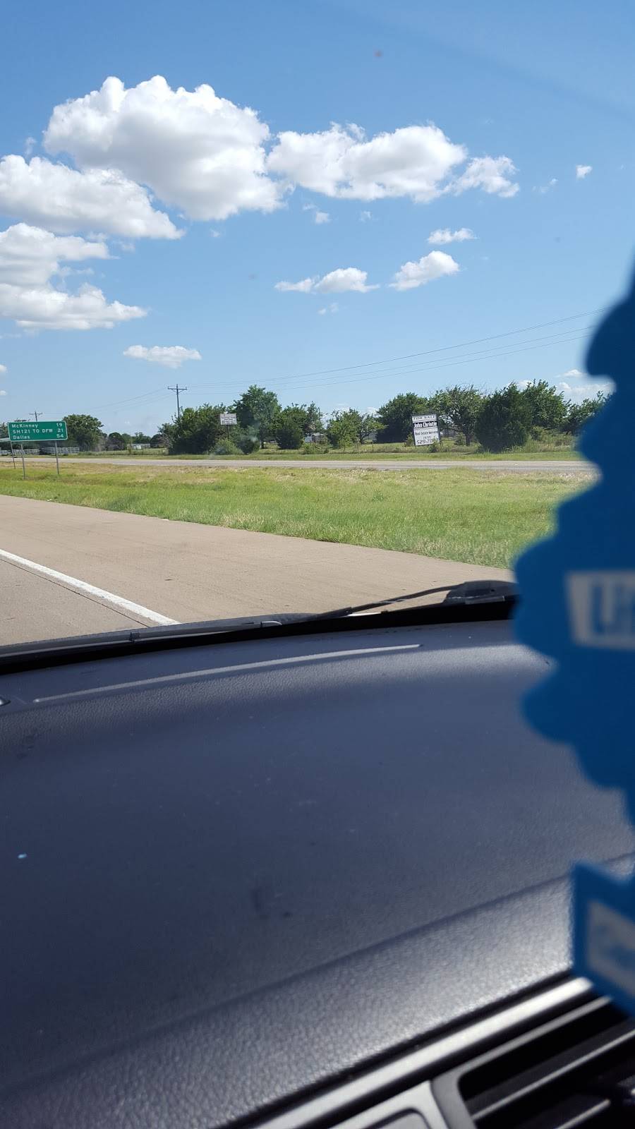 The Cowboy Club/Sandys Grill | restaurant | 15027 US-75, Van Alstyne, TX 75495, USA | 9034826325 OR +1 903-482-6325