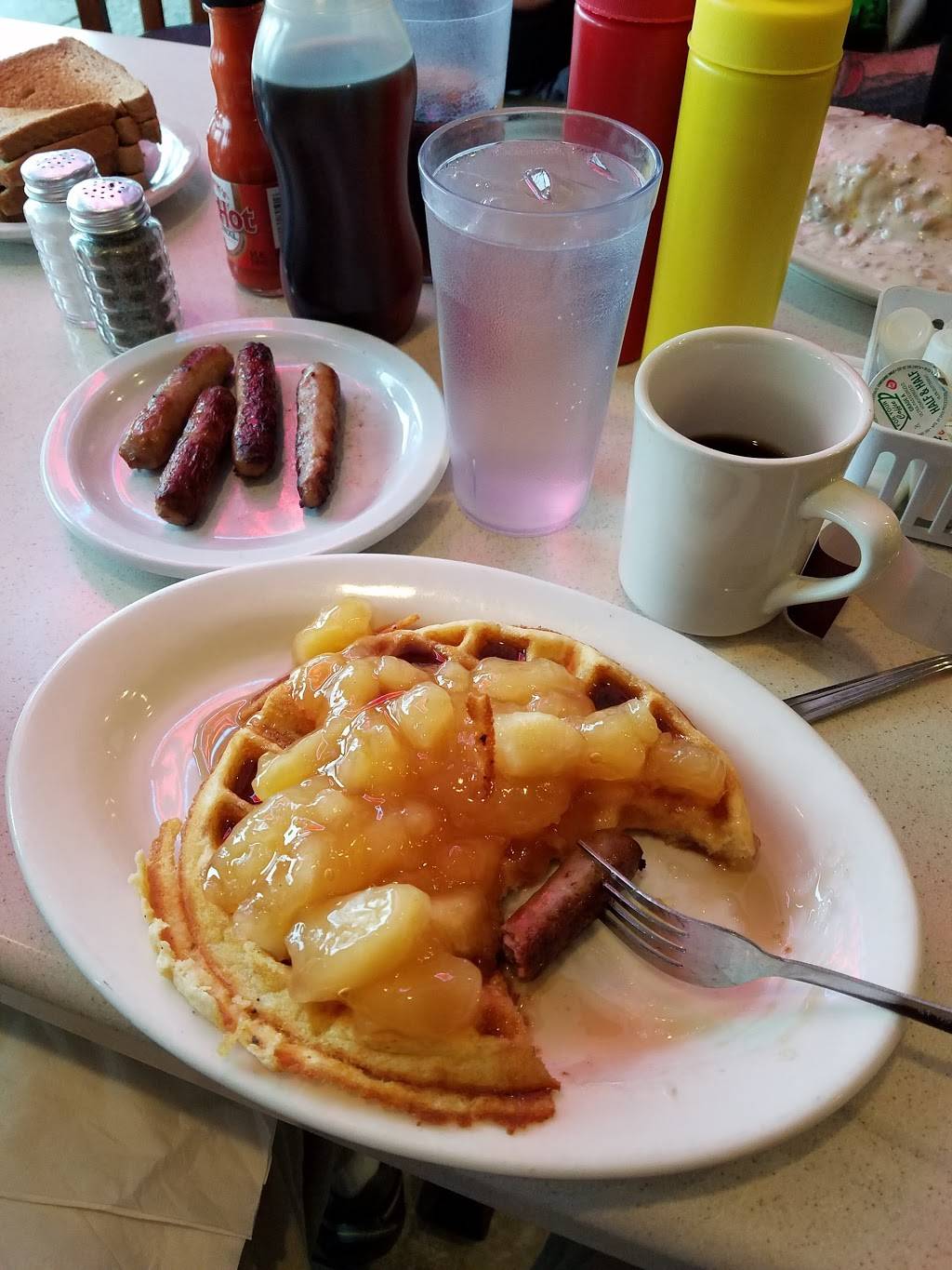 Platos Place | restaurant | 30090 Ford Rd, Garden City, MI 48135, USA | 7344256611 OR +1 734-425-6611