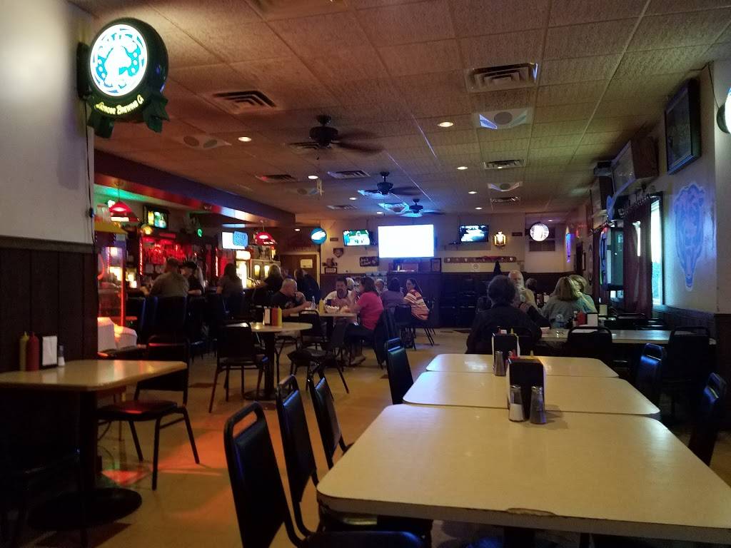 Bristol Tap | restaurant | 46 Cannonball Trail, Bristol, IL 60512, USA | 6305536229 OR +1 630-553-6229