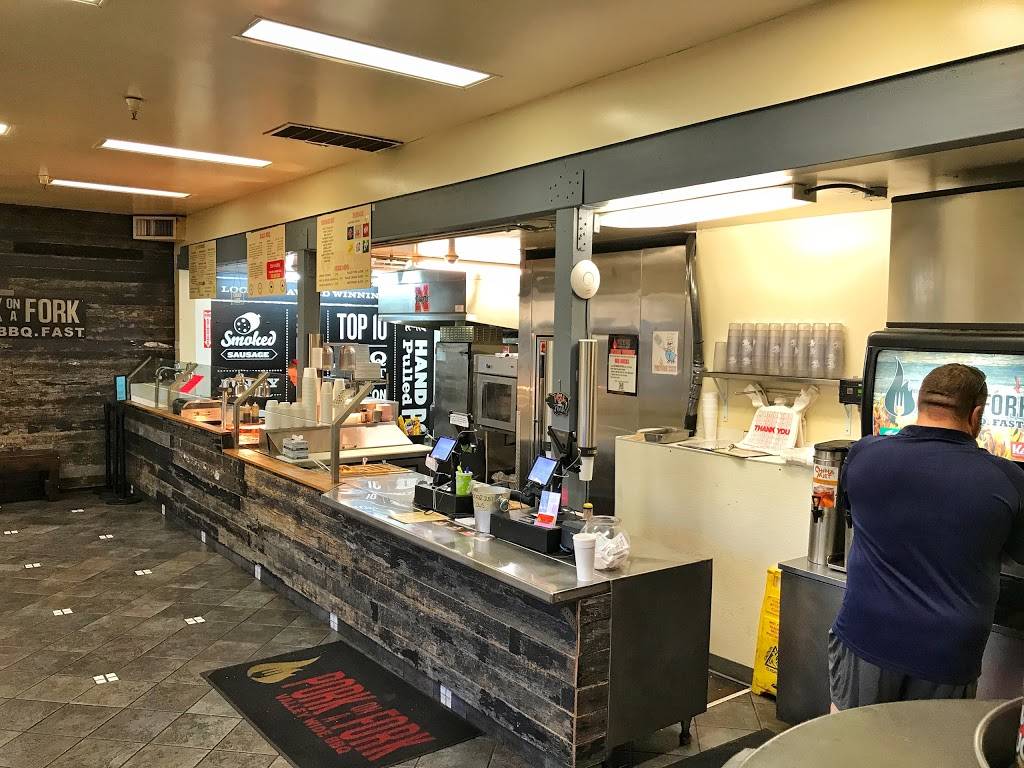 Pork on a Fork BBQ and Catering Deer Valley | restaurant | 1515 W Deer Valley Rd, Phoenix, AZ 85027, USA | 6234341794 OR +1 623-434-1794