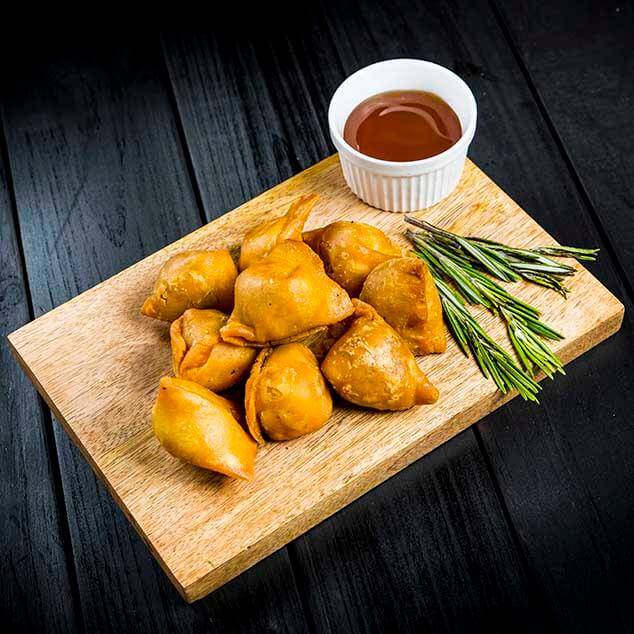 7 Wonders Fine Foods | restaurant | 96 Carlaw Ave, Toronto, ON M4M 2R7, Canada | 4169797122 OR +1 416-979-7122