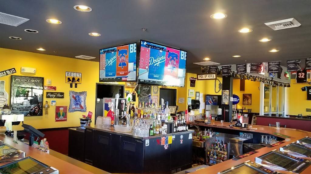 Village Grill | restaurant | 18705 Village Center Dr #201, Reno, NV 89508, USA | 7759729900 OR +1 775-972-9900