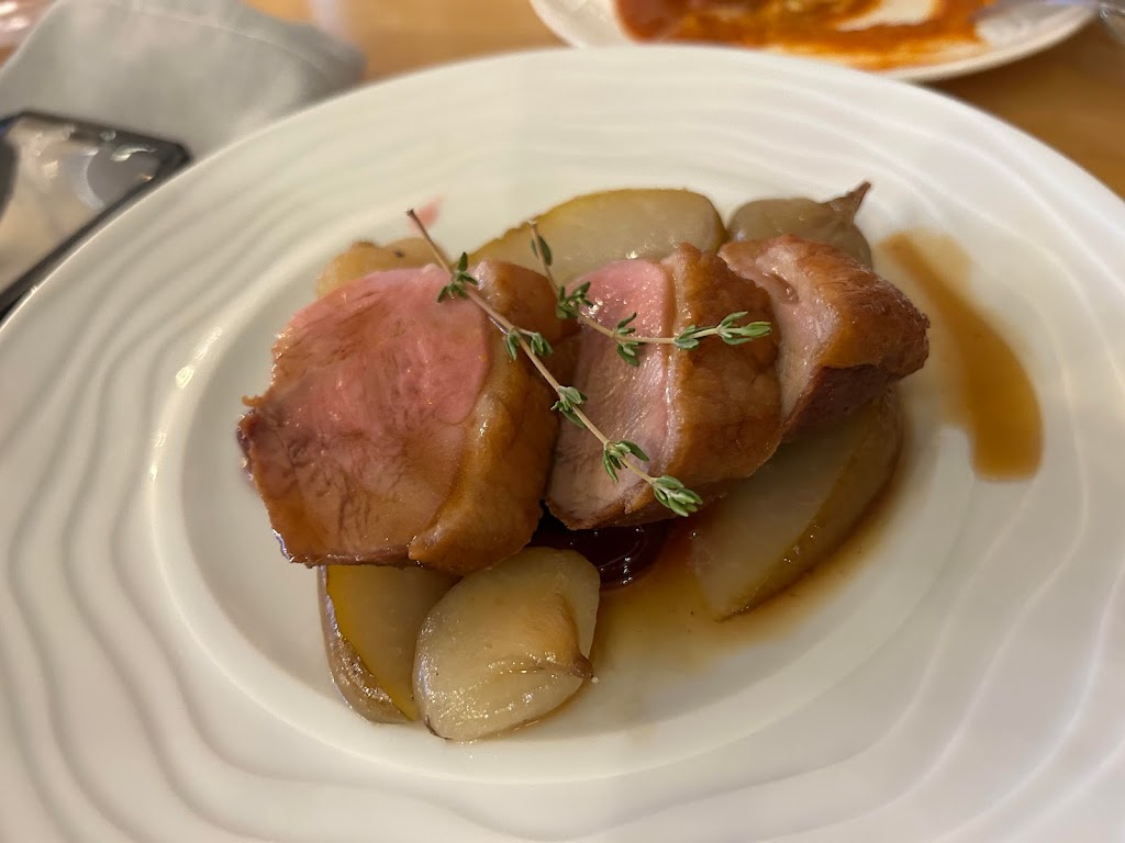 Triana | restaurant | 111 Carlisle Blvd NE, Albuquerque, NM 87106, USA | 5055036202 OR +1 505-503-6202