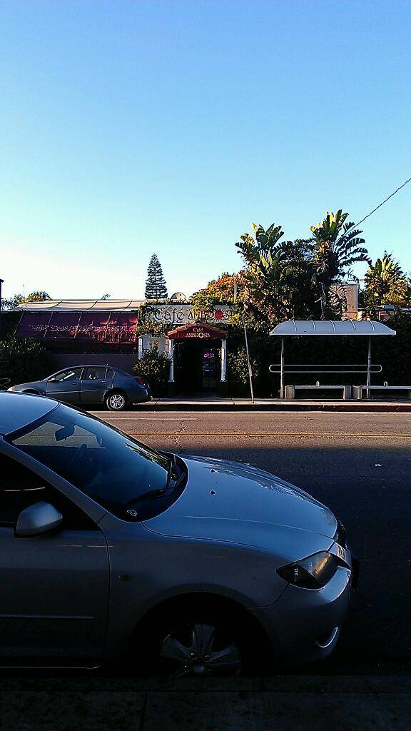 Cafe Ambrosia | restaurant | 1923 E Broadway, Long Beach, CA 90802, USA | 5624321098 OR +1 562-432-1098