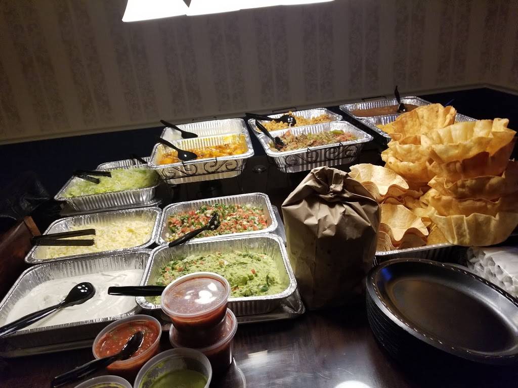 Mi Casa Mexican Restaurant and Catering Service | restaurant | 903 W Maple St, Hartville, OH 44632, USA | 3308771863 OR +1 330-877-1863