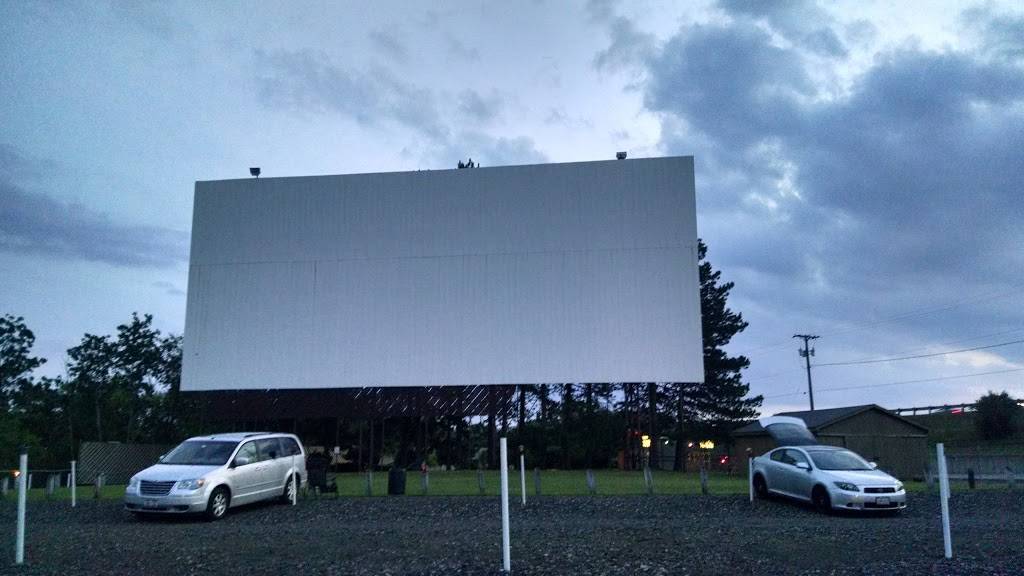 Aut-O-Rama Twin Drive In | restaurant | 33395 Lorain Rd, North Ridgeville, OH 44039, USA | 4403279595 OR +1 440-327-9595