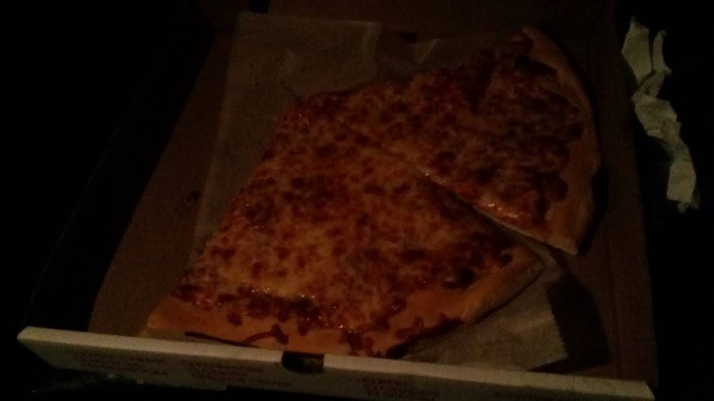 New Station Pizza | restaurant | 2206 W Hunting Park Ave, Philadelphia, PA 19140, USA | 2152251323 OR +1 215-225-1323