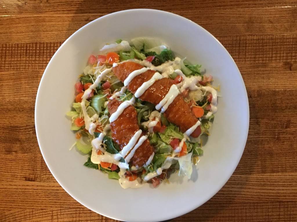 Booyahs Bar and Grill | restaurant | 6022 Harvey St, Muskegon, MI 49444, USA | 2317989900 OR +1 231-798-9900