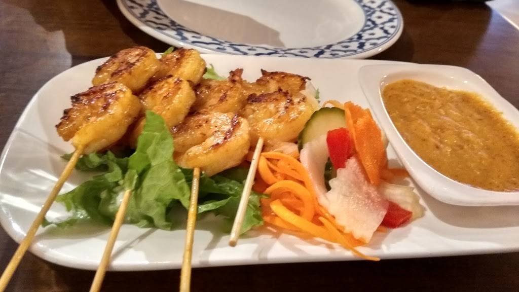 Sukothai Restaurant | restaurant | 2055 Winston Park Dr, Oakville, ON L6H 6P5, Canada | 9058299978 OR +1 905-829-9978