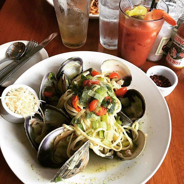 Flahertys Seafood Grill and Oyster Bar | restaurant | 6th Ave , Between Dolores & San Carlos, Carmel-By-The-Sea, CA 93921, USA | 8316251500 OR +1 831-625-1500