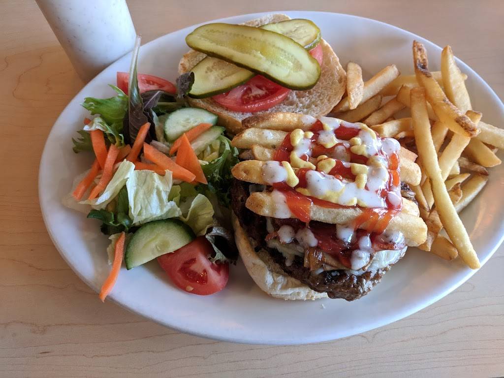 Steve’s Restaurant | restaurant | 8100 Yonge St #4, Thornhill, ON L4J 6W6, Canada | 9058899595 OR +1 905-889-9595