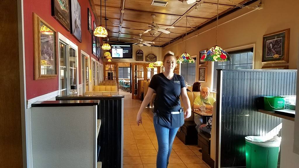 Main Street Bar & Grill | restaurant | 14084 Lakeshore Dr, Clearlake, CA 95422, USA | 7079946450 OR +1 707-994-6450