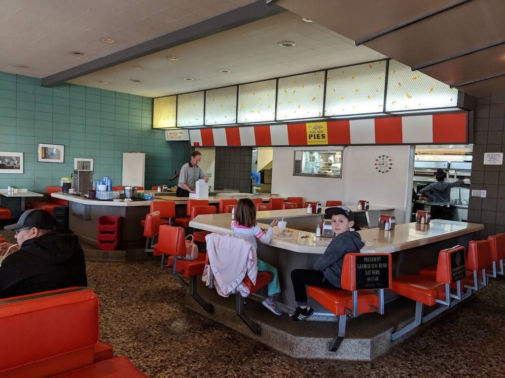 Latifs Restaurant | restaurant | 111 N Golden State Blvd, Turlock, CA 95380, USA | 2096345351 OR +1 209-634-5351