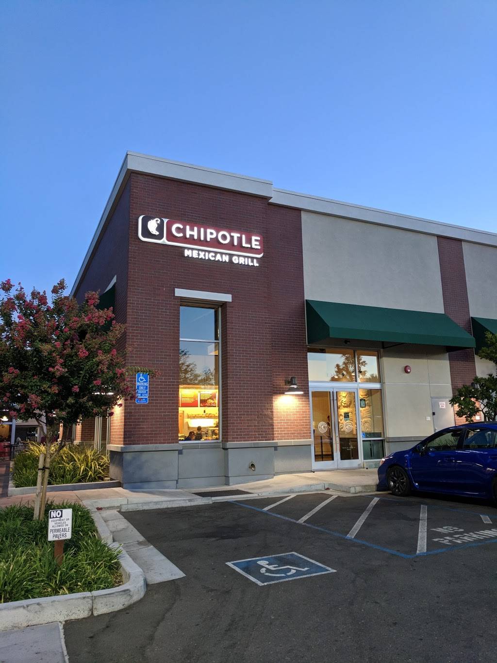 Chipotle Mexican Grill | restaurant | 5670 Cottle Rd Ste 30, San Jose, CA 95123, USA | 4083005186 OR +1 408-300-5186