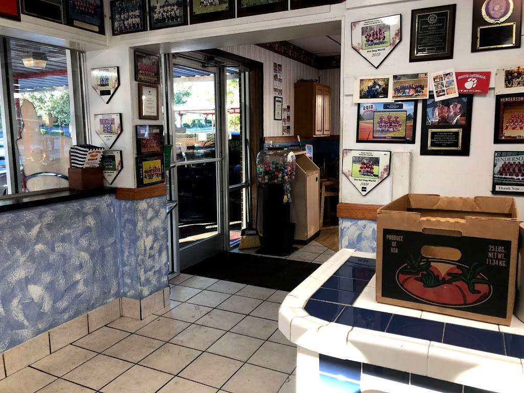 Hot Dog World | restaurant | 226 Kanuga Rd, Hendersonville, NC 28792, USA | 8286970374 OR +1 828-697-0374