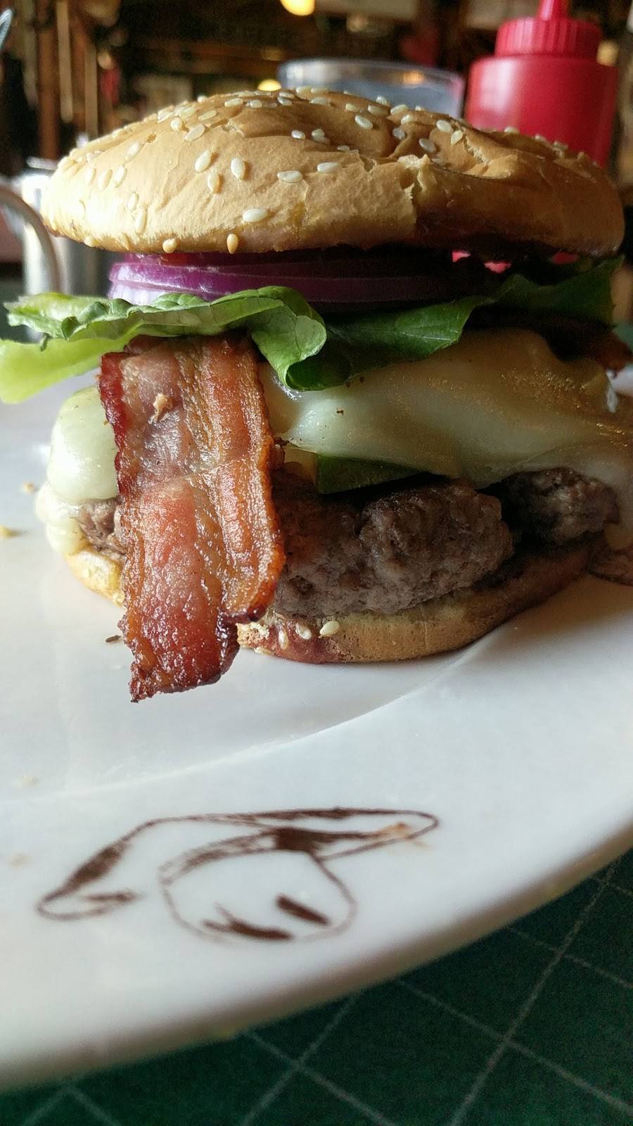 Wagon Wheel Restaurant | restaurant | 7156 Carmel Valley Rd, Carmel-By-The-Sea, CA 93923, USA | 8316248878 OR +1 831-624-8878