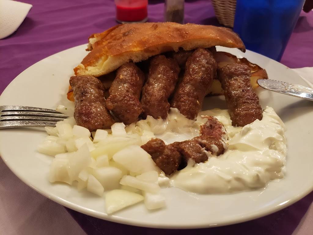 Chef Alisahs Restaurant | restaurant | 5931 N Oracle Rd, Tucson, AZ 85704, USA | 5208875305 OR +1 520-887-5305