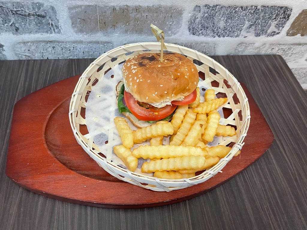 Chill D Taste Thai | restaurant | 16711 Union Tpke, Queens, NY 11366, USA | 9293860017 OR +1 929-386-0017