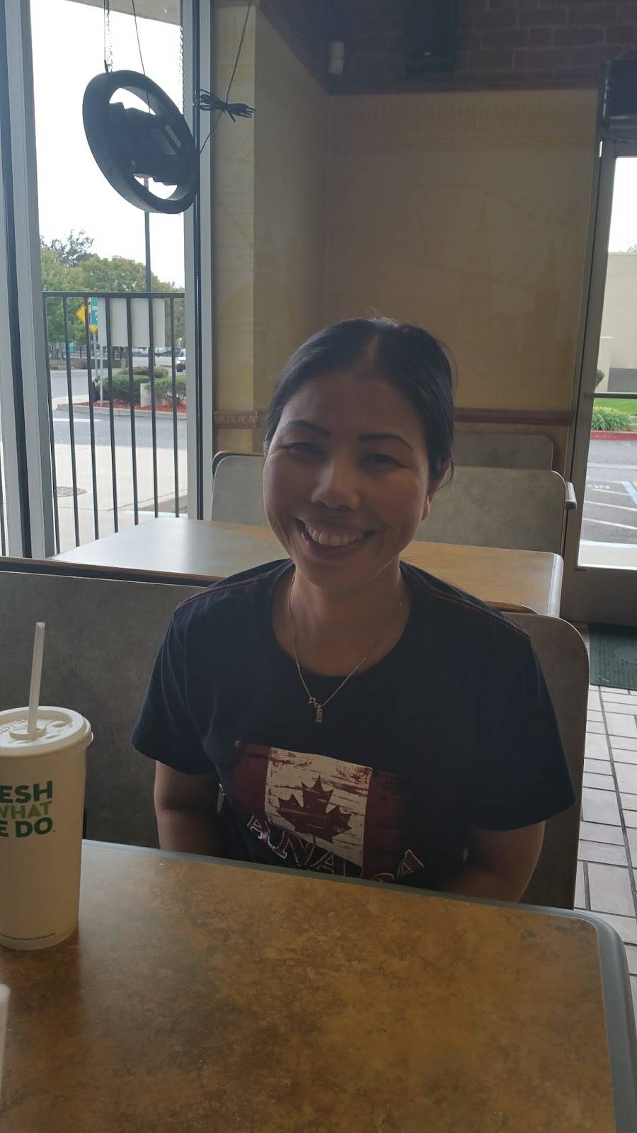 Subway | restaurant | 1205 Plaza Ave, Escalon, CA 95320, USA | 2098386123 OR +1 209-838-6123