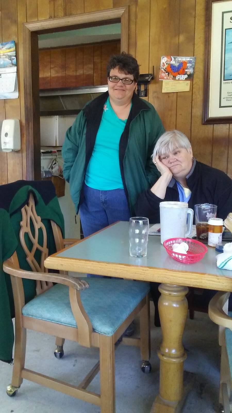 Dinner Bell Restaurant | restaurant | 2411 Wagener Rd, Aiken, SC 29801, USA | 8036485000 OR +1 803-648-5000