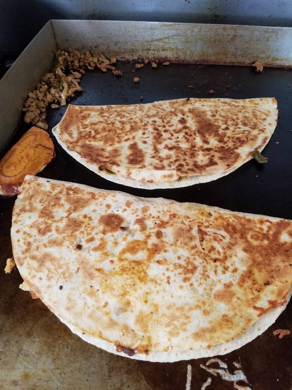 Un taco mas | restaurant | 30 N Interstate Hwy 35, Austin, TX 78701, USA | 5126633464 OR +1 512-663-3464