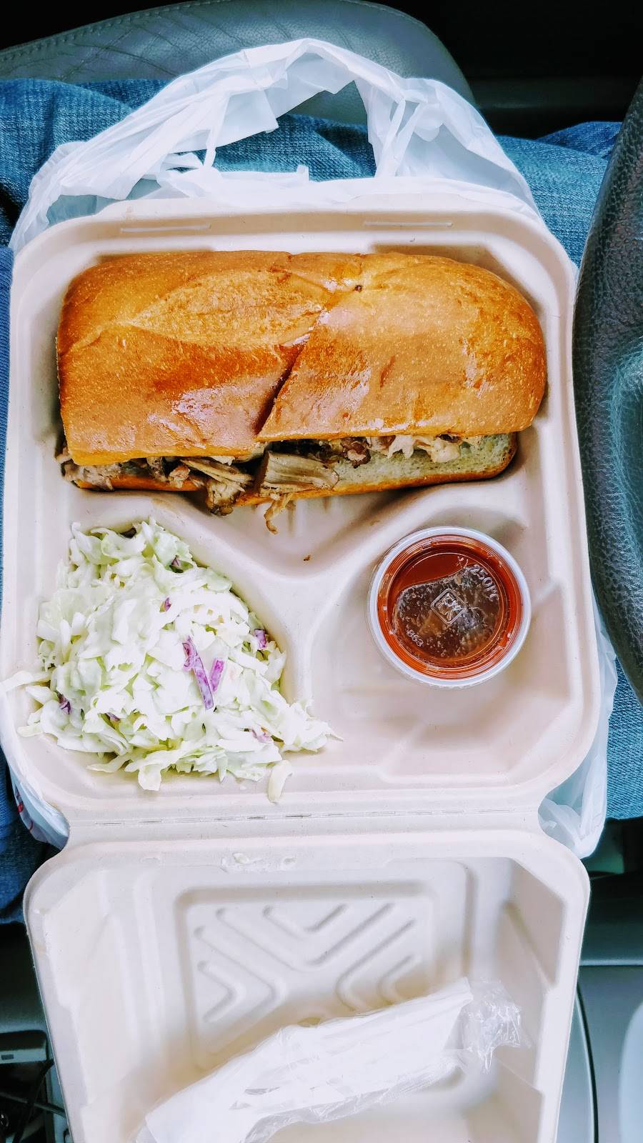 Gorilla Barbeque | restaurant | 2145 Cabrillo Hwy, Pacifica, CA 94044, USA | 6503597427 OR +1 650-359-7427