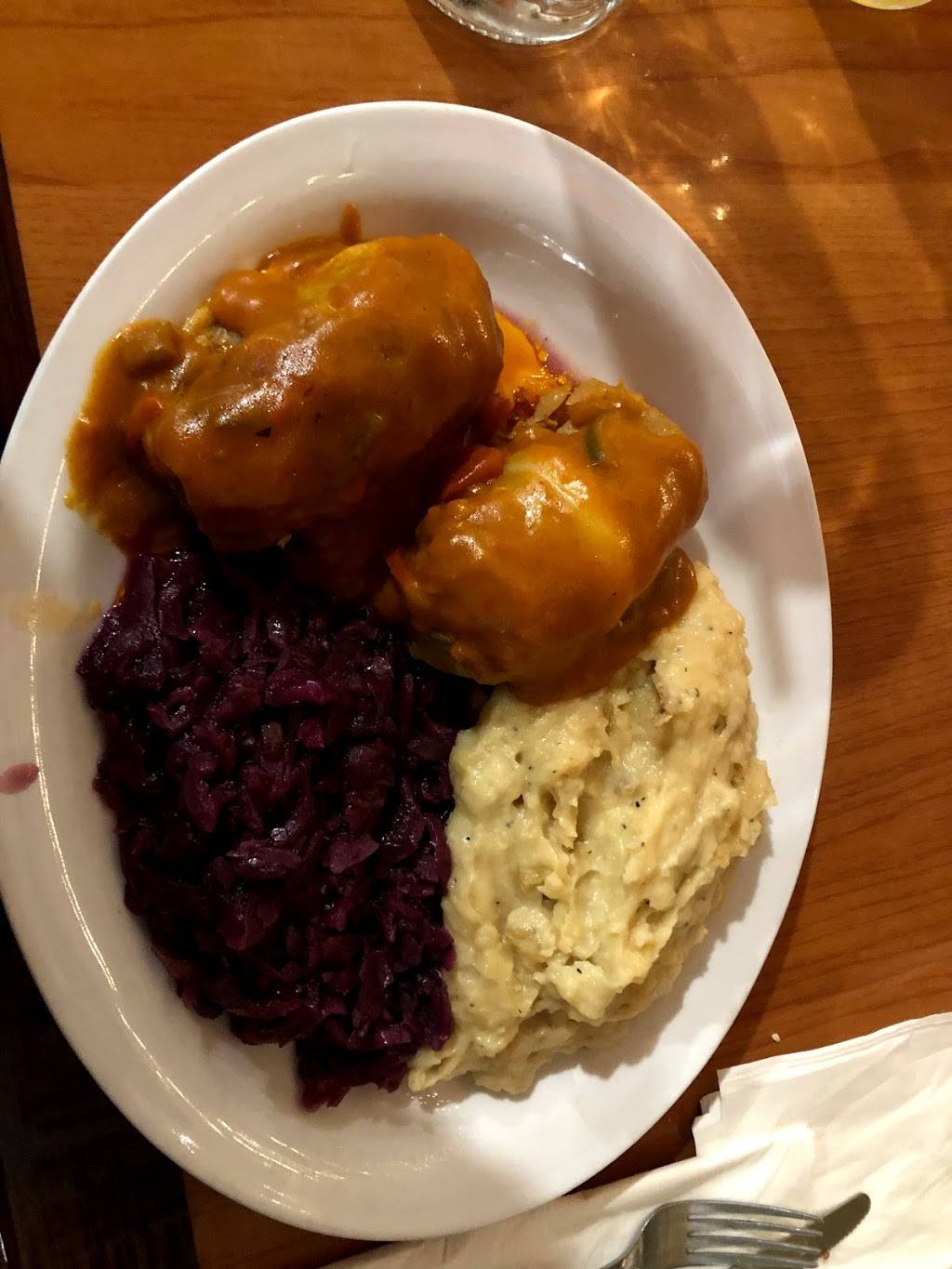 Das Bierhalle | restaurant | 9527 Harford Rd, Parkville, MD 21234, USA | 4106681011 OR +1 410-668-1011