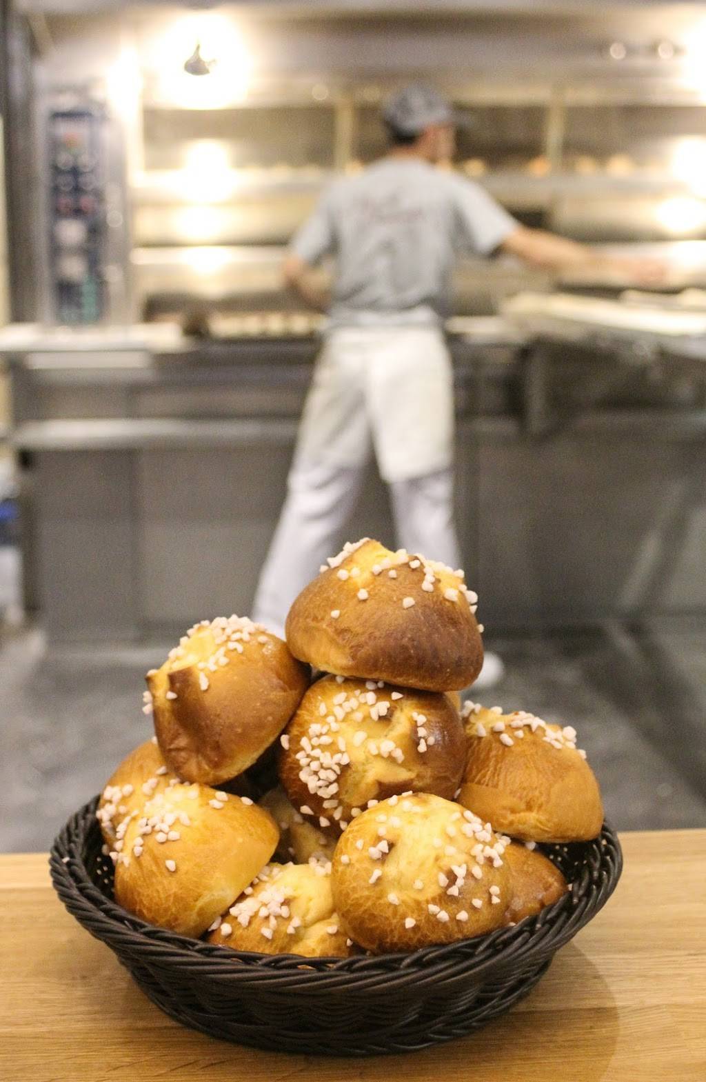 Mamie Clafoutis au Marché 440 | bakery | 3535 Autoroute Jean-Noël-Lavoie, Laval, QC H7P 5G9, Canada | 5799343638 OR +1 579-934-3638