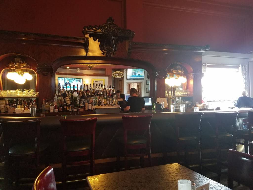 Silver Salmon Grille | restaurant | 1105 Commercial St, Astoria, OR 97103, USA | 5033386640 OR +1 503-338-6640